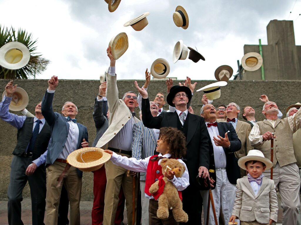 The History of the Bloomsday Celebration - Bloomsday enthusiasts get into the sartorial spirit of <em>Ulysses </em>in the novel's native town, Dublin